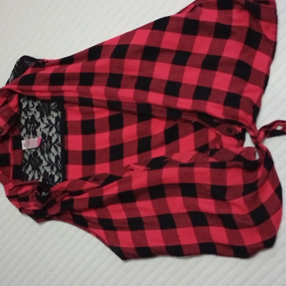 Sleeveless flannel